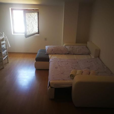 Apartmani Nea Weißenburg Exterior foto